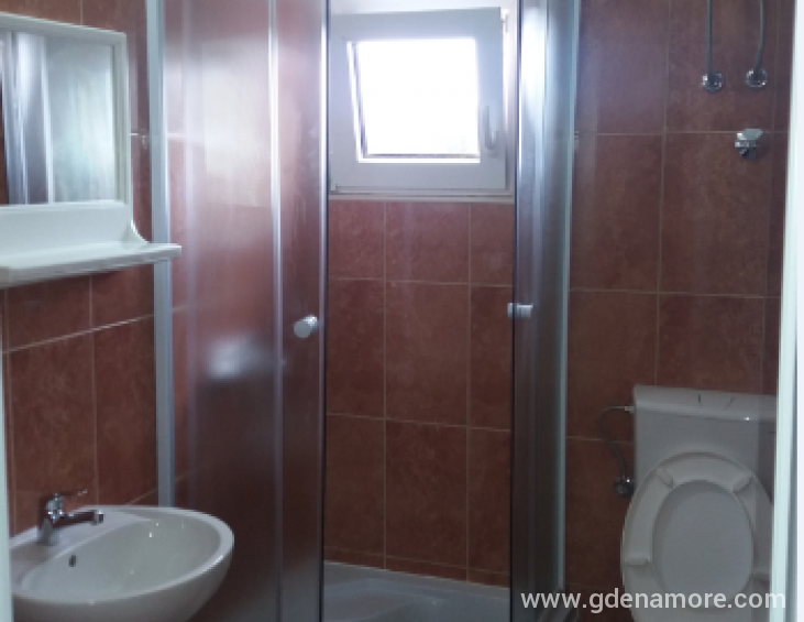 Studio-Apartman 1 (kupatilo)